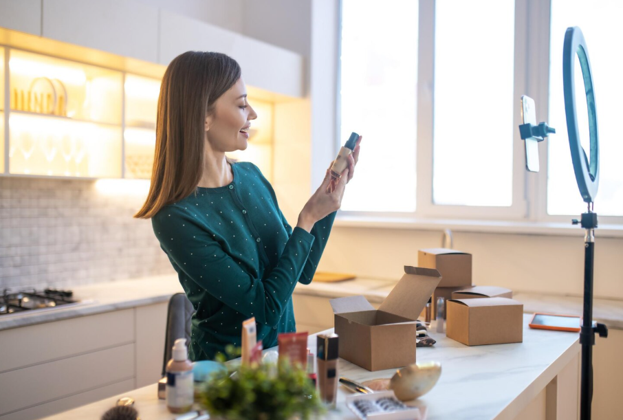 Best AI Phone Assistants for Ecommerce Brands
